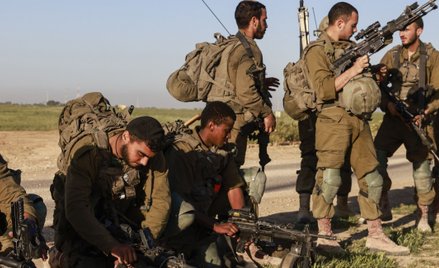 Izraelscy żołnierze w pobliżu granicy, fot. z 12 marca