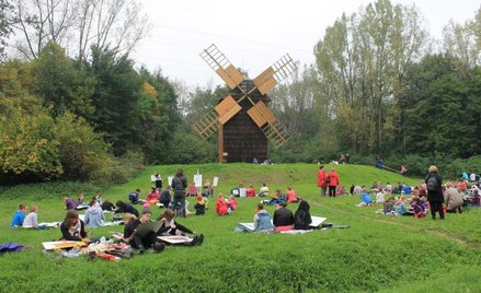 Dzięki mobilnej aplikacji spacer po chorzowskim skansenie ma być bardziej atrakcyjny dla młodych goś