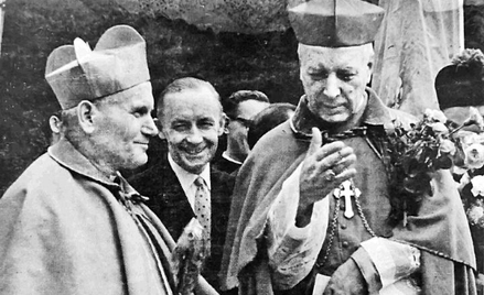 Kardynałowie Karol Wojtyła i Stefan Wyszyński w 1967 roku podczas koronacji obrazu Matki Boskiej Gie