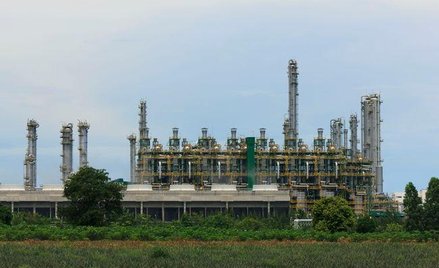 Zakład chemiczny w sąsiedztwie a zagrożeniu dla środowiska