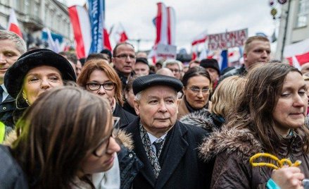 Samobójcza taktyka PiS