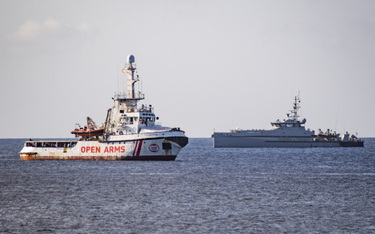 Statek ratunkowy odmawia wypłynięcia z Włoch