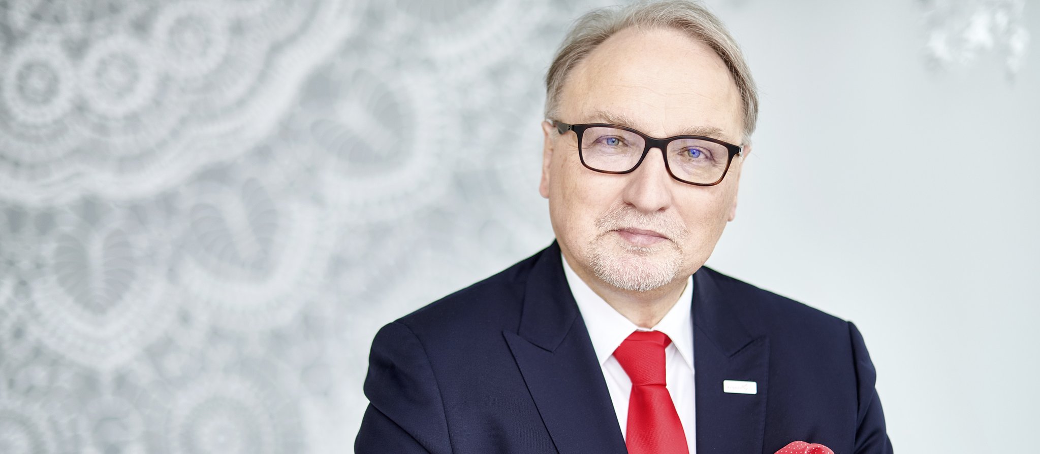 Parkiet TV o 12:00: Czy deweloperzy mieszkaniowi to przyszłościowa branża?