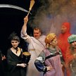 Grupa Rafała Kmity podczas próby przedstawienia w warszawskim Teatrze Capitol