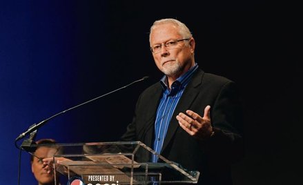 Mike Novak: didżej, szef i wizjoner
