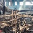 Wnętrze więzienia w Ołeniwce po tajemniczym ostrzale. Pomieszczenie jest wypalone, ale brak śladu wy