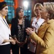 Hillary Clinton w rozmowie z turecką bizneswoman Hayriye Ersoy (z lewej) i dwiema prowadzącymi progr