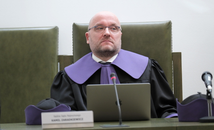 Sędzia Kamil Zaradkiewicz na sali Sądu Najwyższego w Warszawie