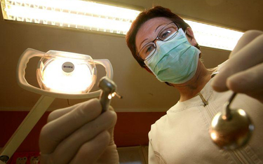 Stawki dla dentystów na NFZ nieprzystające do realiów