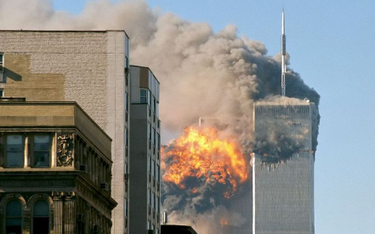 Dwaj strażacy kolejnymi ofiarami ataku na WTC