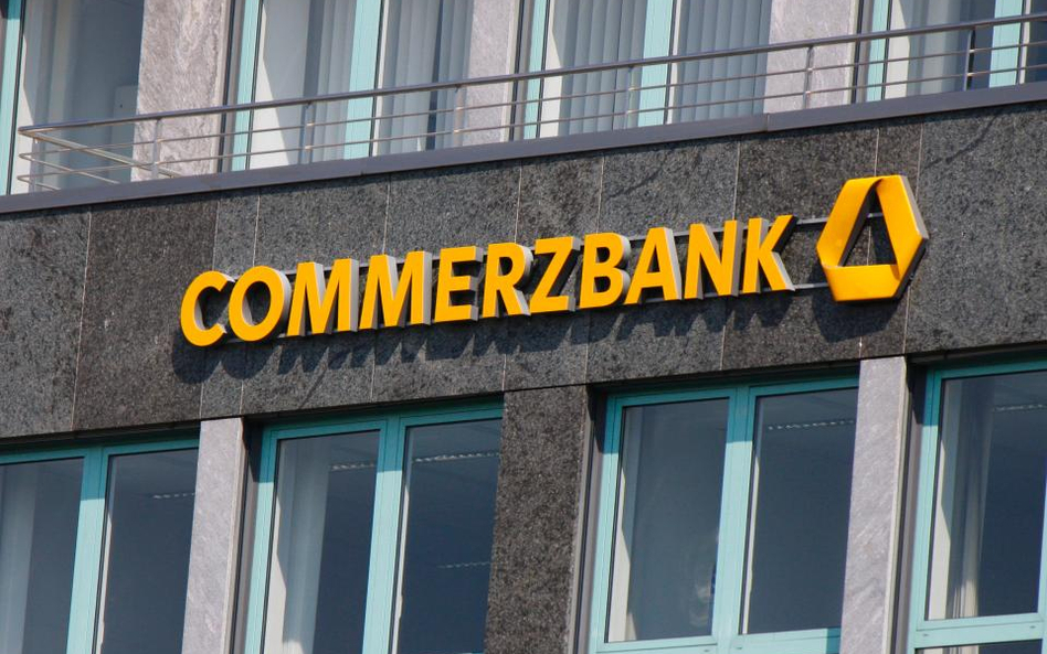 Commerzbank wymienia karty kredytowe