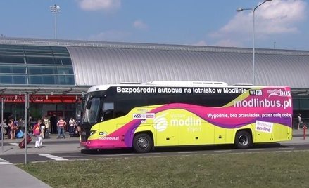 Ekspert: Ryanair wykurzył Wizz Aira z Modlina