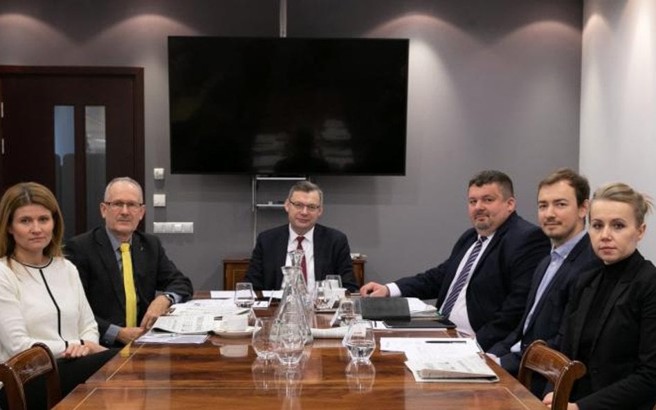 Uczestnicy debaty podkreślali, że polskie rolnictwo musi rozwijać się dwutorowo, zarówno w produkcji