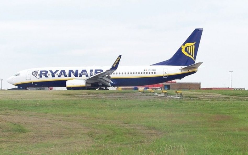 Duński premier krytykowany przez opozycję za lot samolotem Ryanair