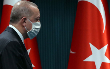 Erdogan zarzuca UE i USA stosowanie "podwójnych standardów"