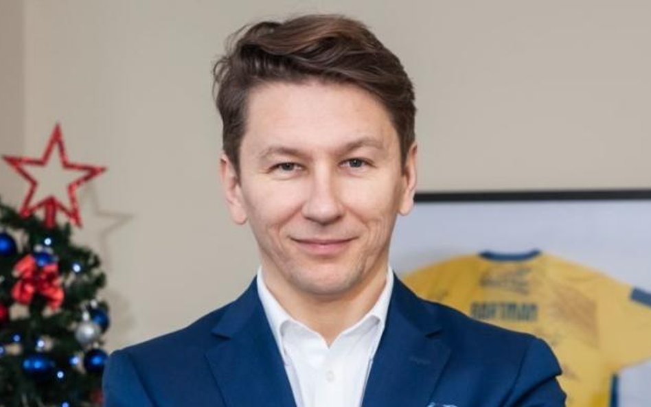 Prezes ZPC Otmuchów Marek Piątkowski.