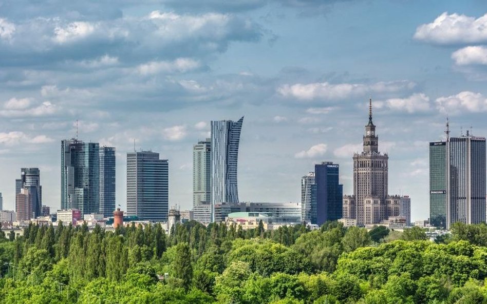 Kiedy w Warszawie będzie taniej? Na razie dyskretne promocje