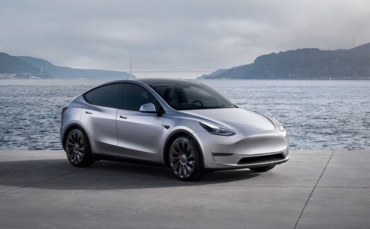 Miejsce 4. Tesla Model Y - sprzedaż w USA w 2024 roku - 372,613 egz.