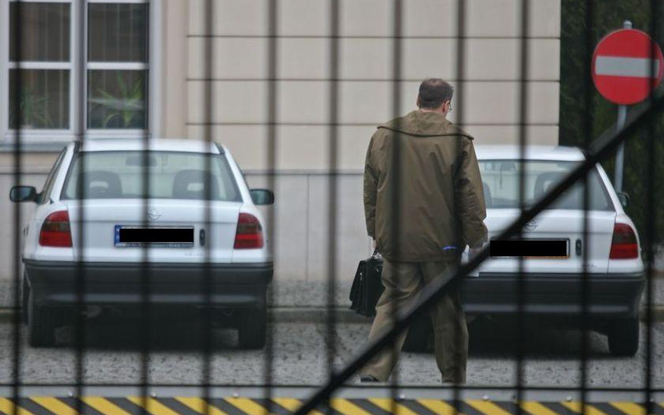 Stanisław Sz. raportował o politykach, dziennikarzach i ekspertach