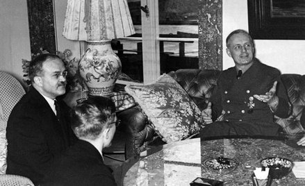 Rok 1940. Wiaczesław Mołotow i Joachim von Ribbentrop w Berlinie