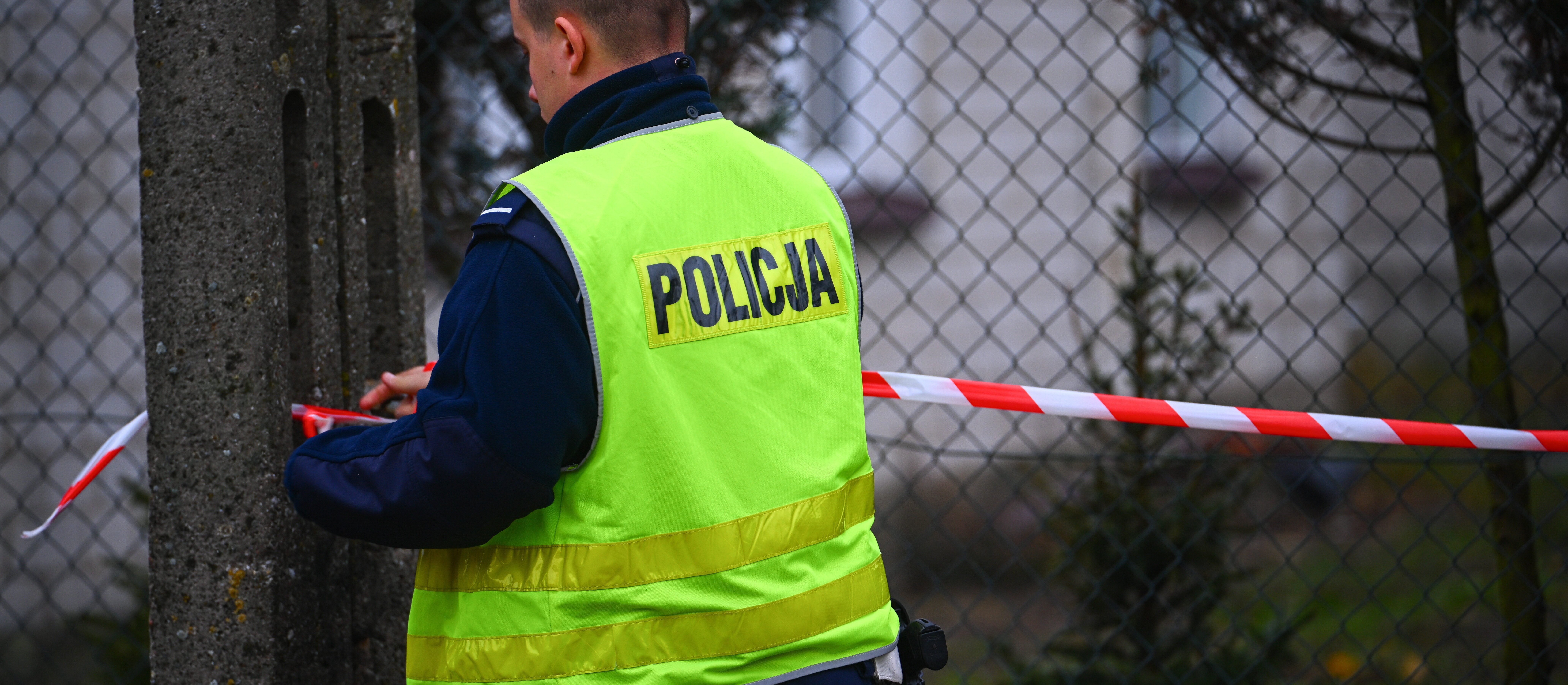 Strzelanina w Białej Podlaskiej. Nie żyje mężczyzna, trwa obława