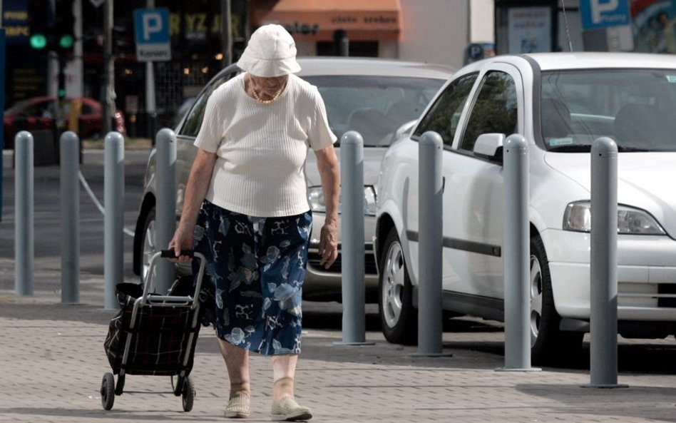 PiS chce wypłacić seniorom 14. emeryturę. Projekt gotowy