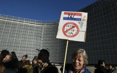 Przeciwnicy CETA wciąż walczą