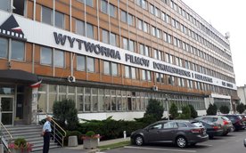 W otoczeniu scenografii, rekwizytów i fotosów ze spektakli uczestnicy przejdą przez wszystkie etapy 