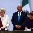 Ursula von der Leyen, szefowa KE, i Claudia Sheinbaum, prezydent Meksyku, podpisały umowę 22 maja
