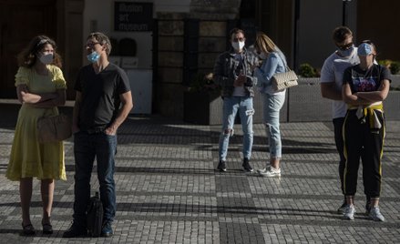 Czesi planują otwarcie sklepów w ciągu siedmiu tygodni