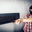 Hejt, groźby, cyberprzemoc, seksualne wykorzystywanie dzieci -zgłoś nielegalne treści w internecie