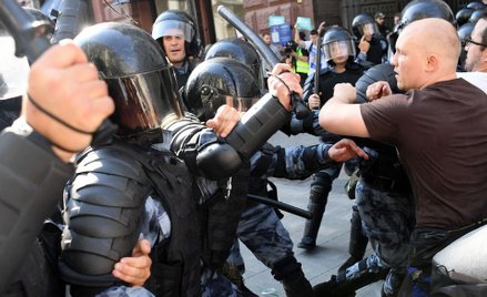 Obrońcy praw człowieka mówią o kilkudziesięciu rannych