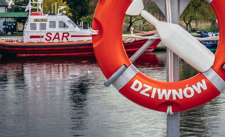 Dziwnów: Samochód wpadł do zalewu. Zginęły cztery osoby
