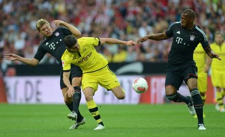 Robert Lewandowski (w środku)