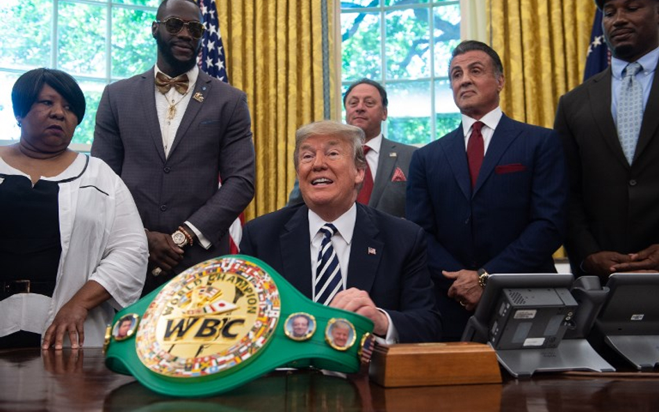Donald Trump ułaskawił pierwszego czarnoskórego mistrza świata w boksie