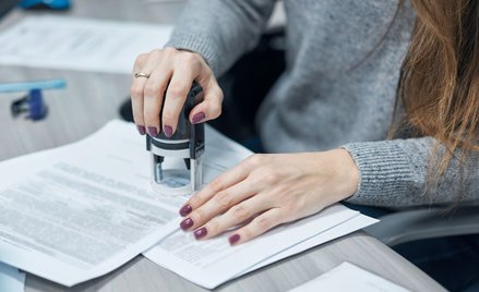 Kiedy wykładnia przepisów jest korzystna dla strony postępowania administracyjnego?