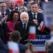 Prezes PiS Jarosław Kaczyński podczas spotkania z mieszkańcami w Jasionce