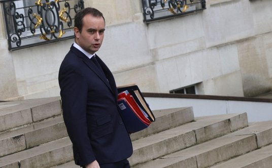 Minister obrony Francji Sébastien Lecornu