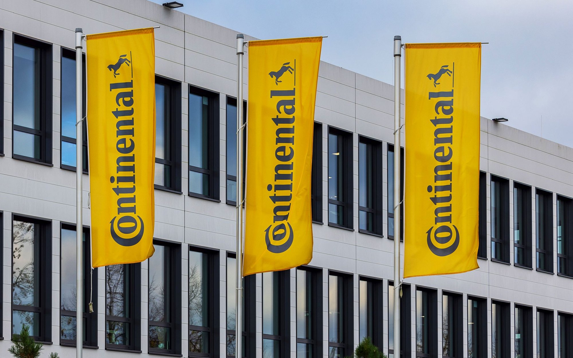 Continental wraca do korzeni. Firma skupi się wyłącznie na produkcji opon