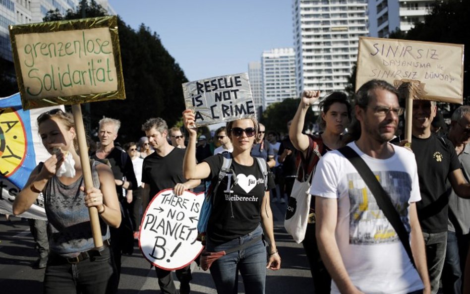 Wielki protest w Berlinie. Ćwierć miliona demonstrantów