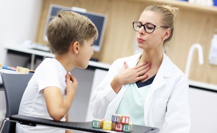 Dostęp do logopedy na NFZ jest mocno ograniczony