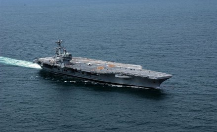 USA: Cztery samobójstwa członków załogi jednego lotniskowca