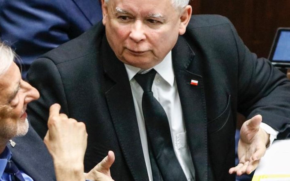 Jarosław Kaczyński (na zdjęciu z Ryszardem Terleckim) upatruje w PO absolutne zło