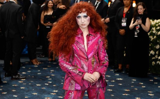 MET Gala 2025: Chappell Roan w stylizacji Paul Tazewell.