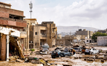 100-tysięczna Derna ucierpiała najbardziej