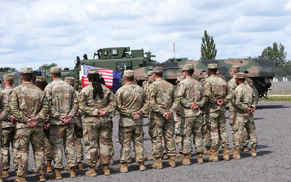 Uroczyste zakończenie budowy bazy w Świętoszowie,  w której stacjonować będą żołnierze US Army