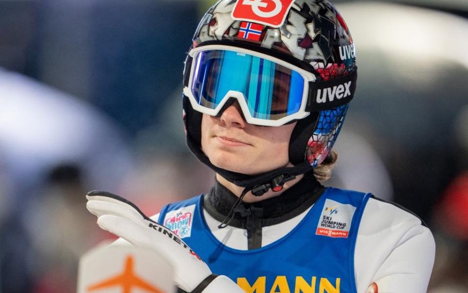 PŚ w Bischofshofen: Marius Lindvik doczekał wygranej