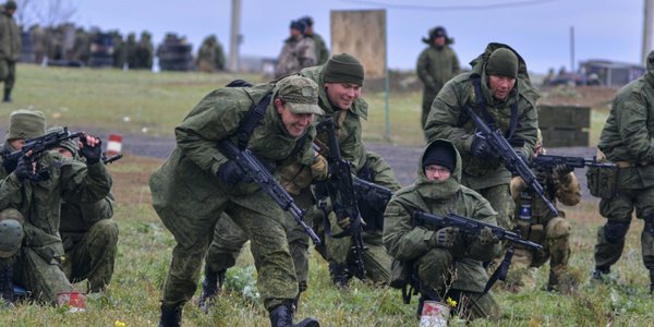 Kreml płaci żołnierzom do 150 tys. zł, lecz chętnych brak. Mobilizacja na horyzoncie?