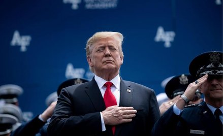 Prezydent Donald Trump wciąż zapewnia: „Rosja nie pomogła mi wygrać wyborów”. Na zdjęciu: 30 maja na