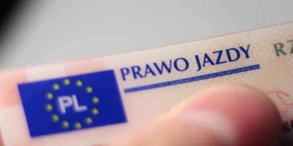 Seniorzy z prawem jazdy sprzed 2013 r. dostaną nowy dokument na taki sam okres jak inni